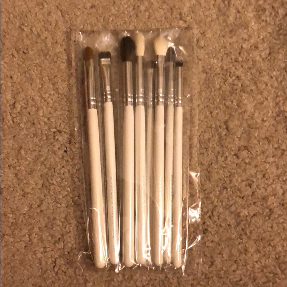 BRAND NEW Morphie X Jaclyn Hill Eye Master